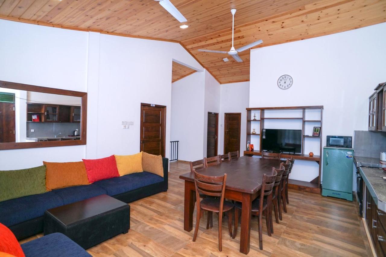 Surf Sea Breeze Apartments Mirissa Zewnętrze zdjęcie