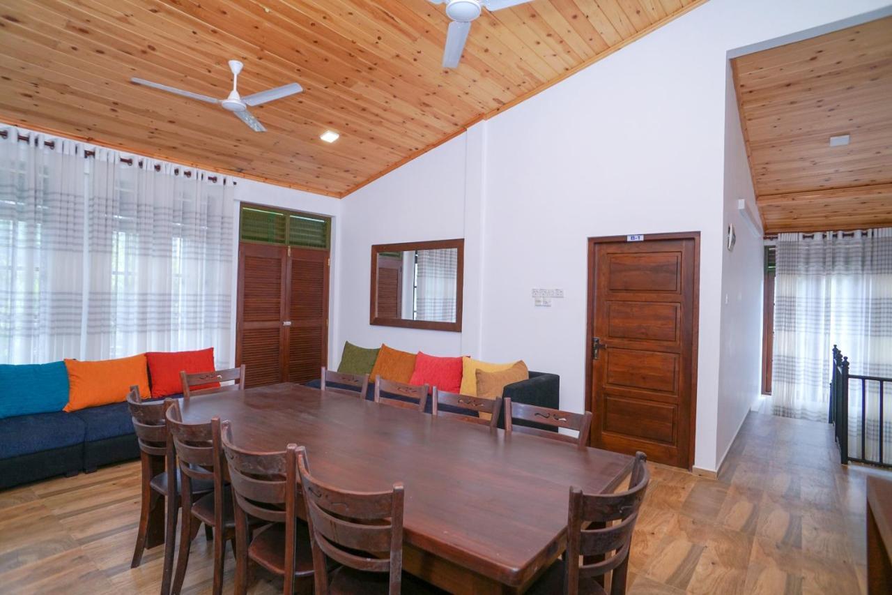 Surf Sea Breeze Apartments Mirissa Zewnętrze zdjęcie